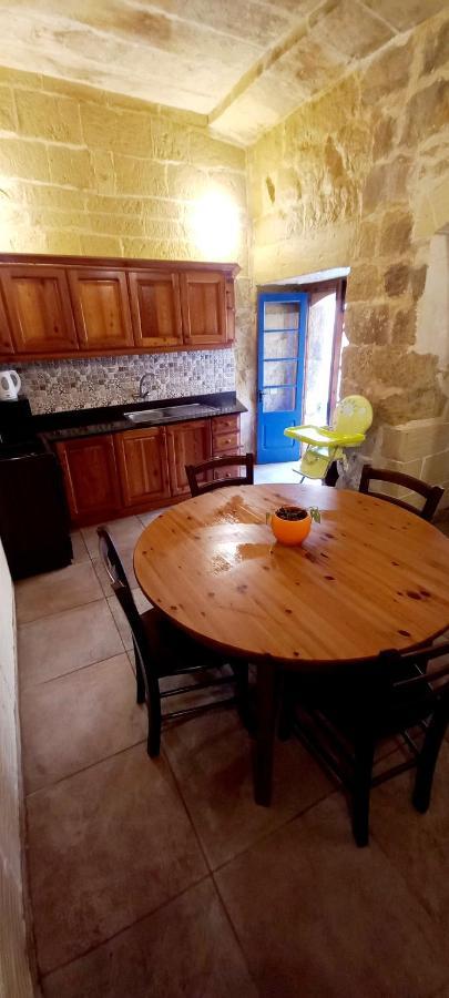 Ta Lucia Farmhouse With Private Pool And Bbq Villa Santa Luċija Eksteriør bilde